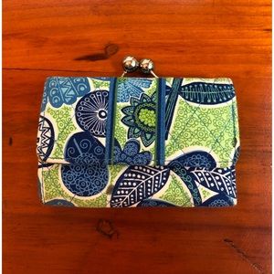 VERA BRADLEY WALLET
